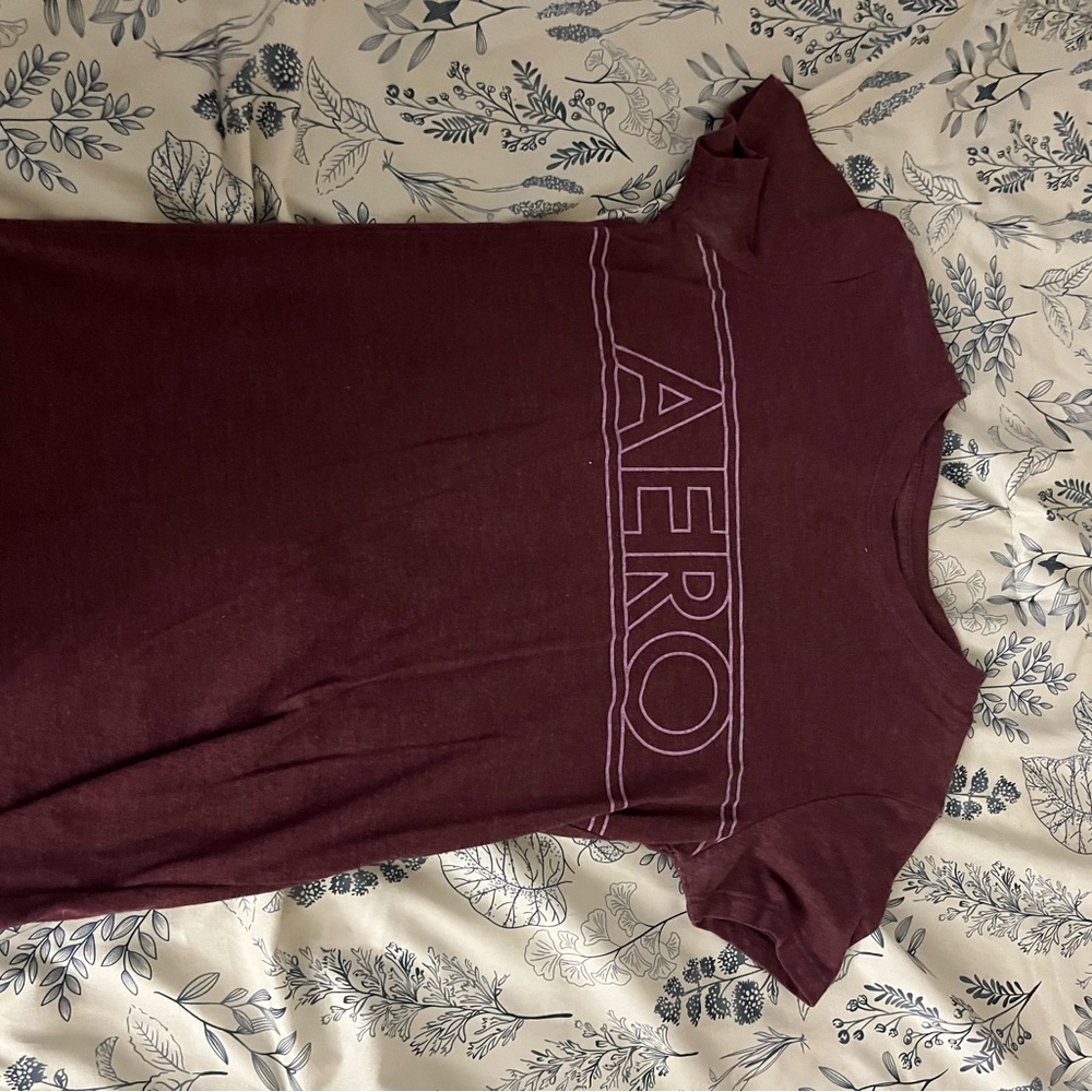 Aeropostale Classic Crew Burgundy Tee